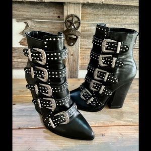 Steve Madden Comet Leather Ankle Boots